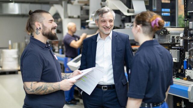 Engaged and motivated employees with ample expertise: Martin Moser, the new operations manager, is excited about the team culture at Schreiner Group.