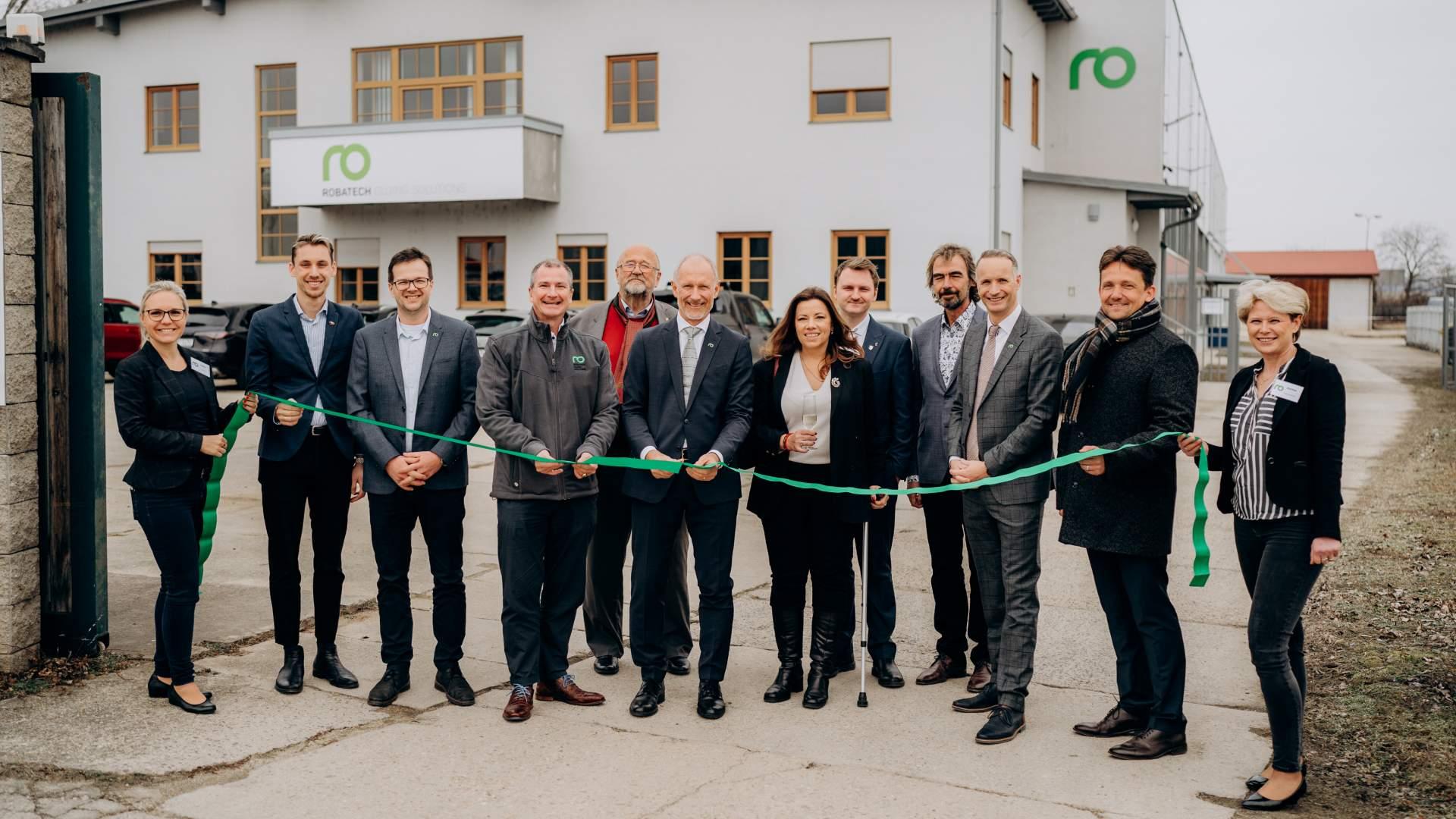 Ribbon cutting at Robatech Czechia