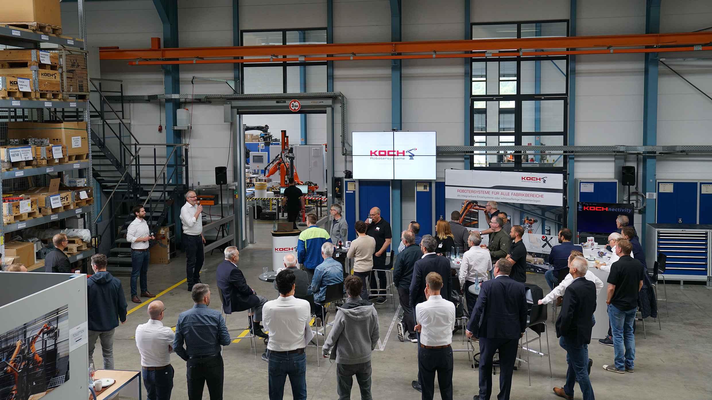 Besucher des KOCH Vorführtags im Mai 2025