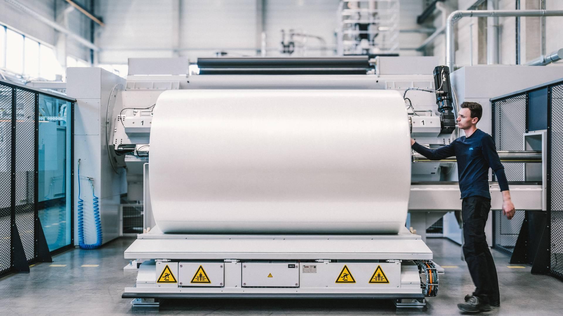 SML’s brand-new turret winder W1300
