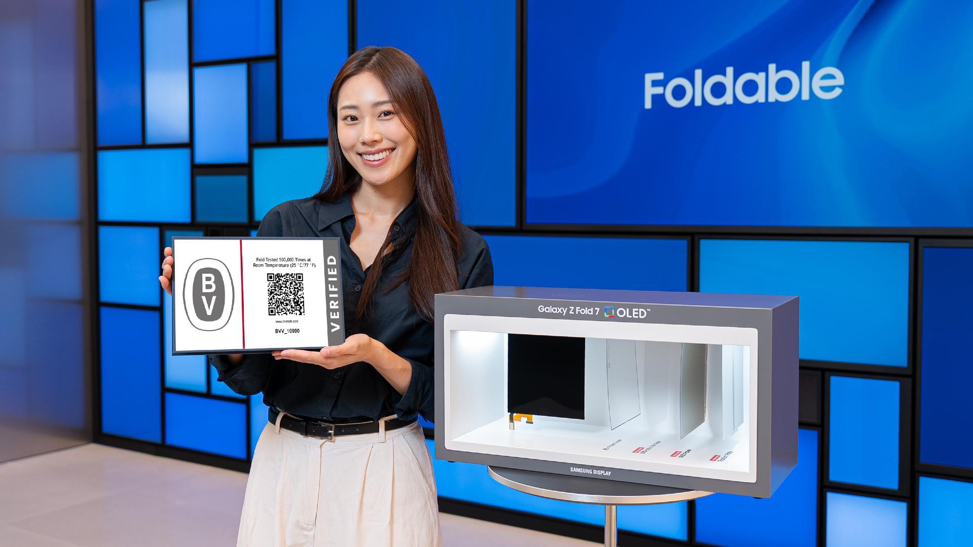 Samsung Display’s latest foldable panel, which passed the 500,000-fold durability test by global inspection and certification company, Bureau Veritas
