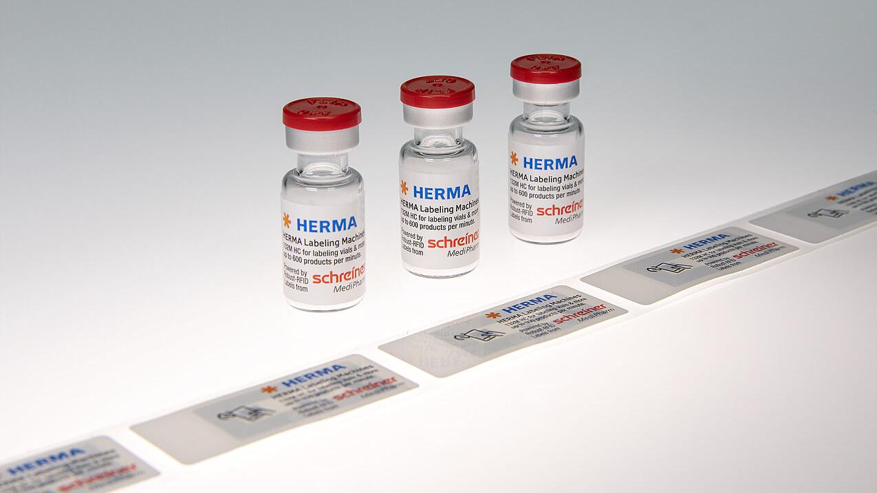The Robust RFID-Label from Schreiner MediPharm reliably protects the integrated chip against mechanical stress and permanently enables dependable functionality.