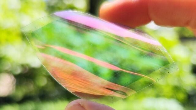 As part of the “Durchblick-PV” project, the research team also manufactured flexible, organic PV modules on film.